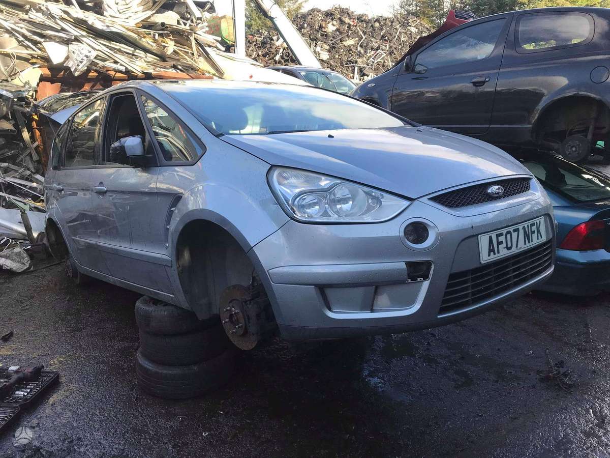 Ford S-MAX for parts