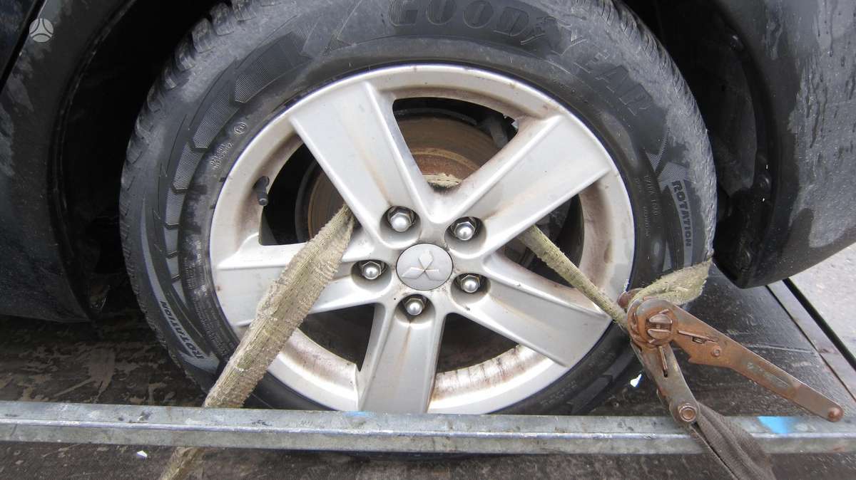 Mitsubishi Lancer