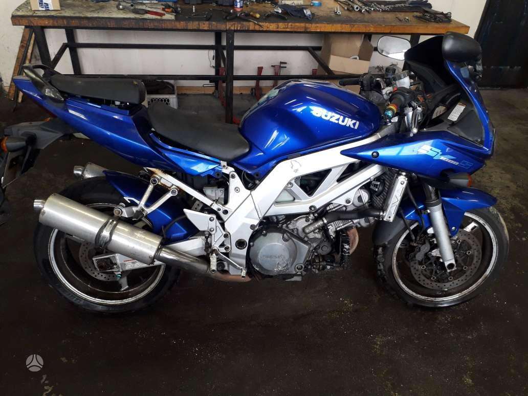 Suzuki SV, street / classic