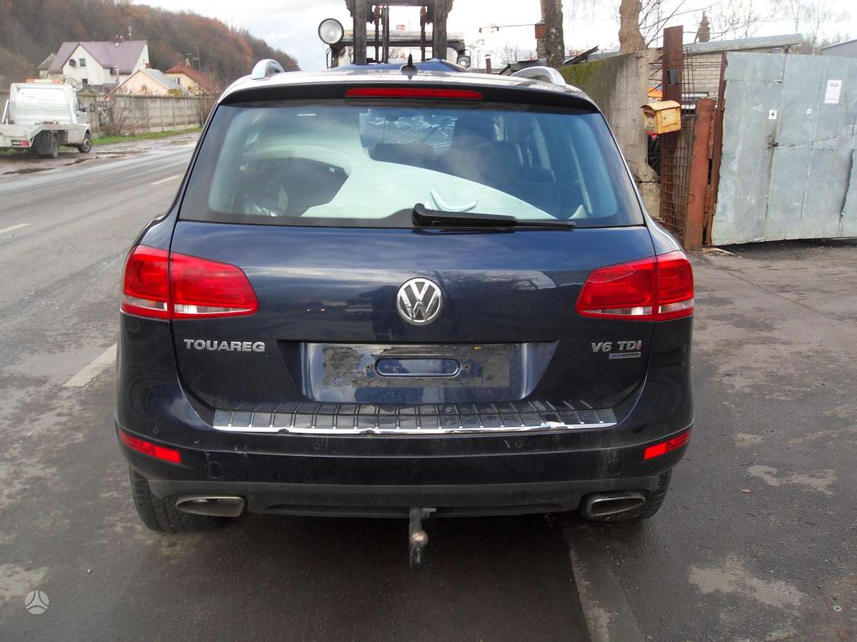 Volkswagen Touareg dalimis
