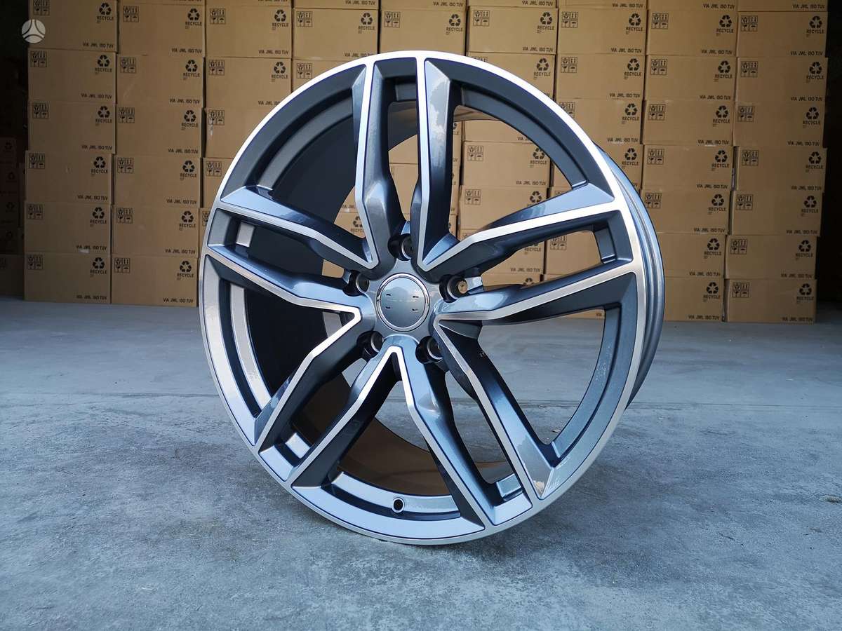 Audi S Line, lengvojo lydinio, R18