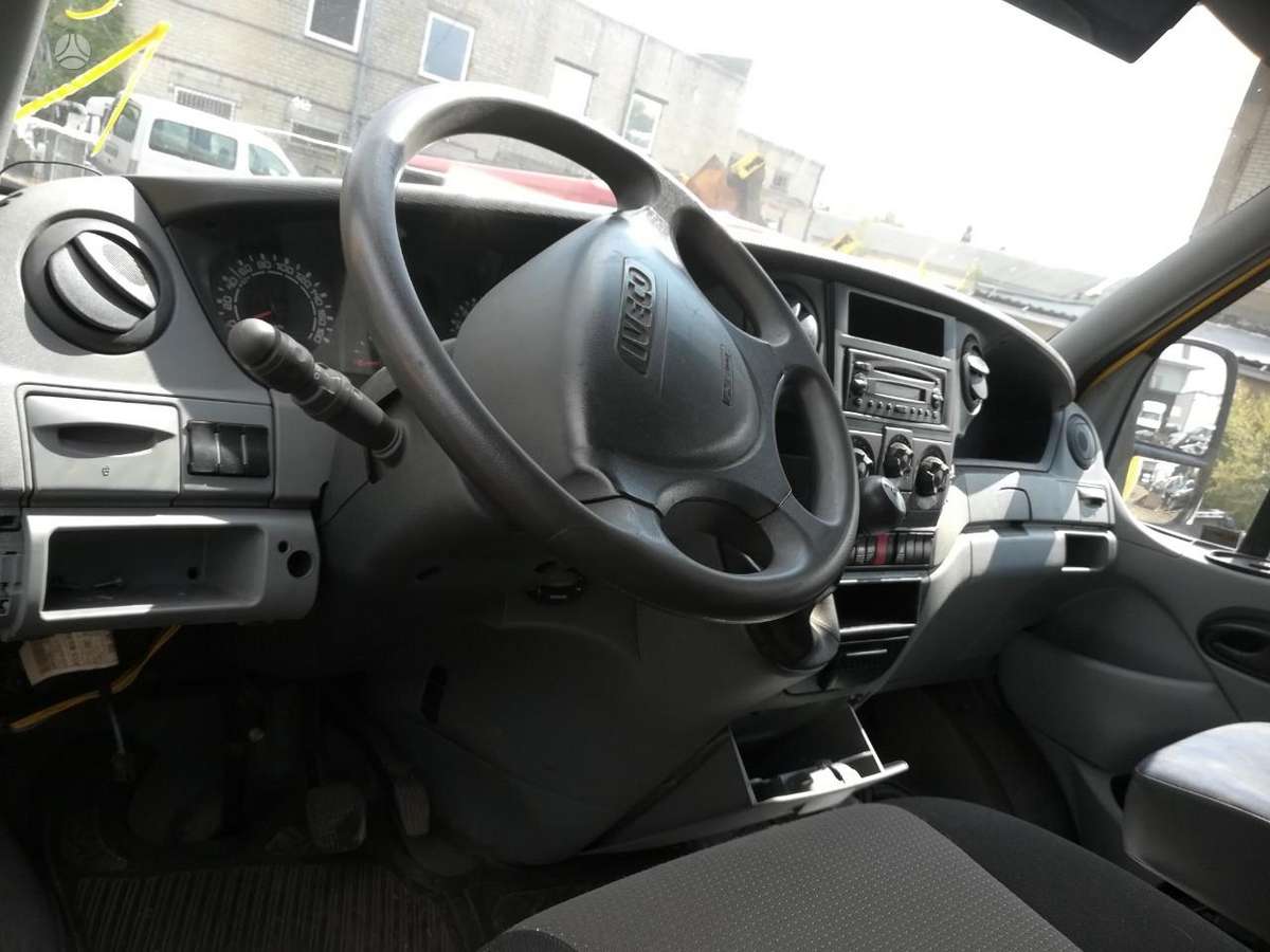 Iveco DAILY, krovininiai mikroautobusai
