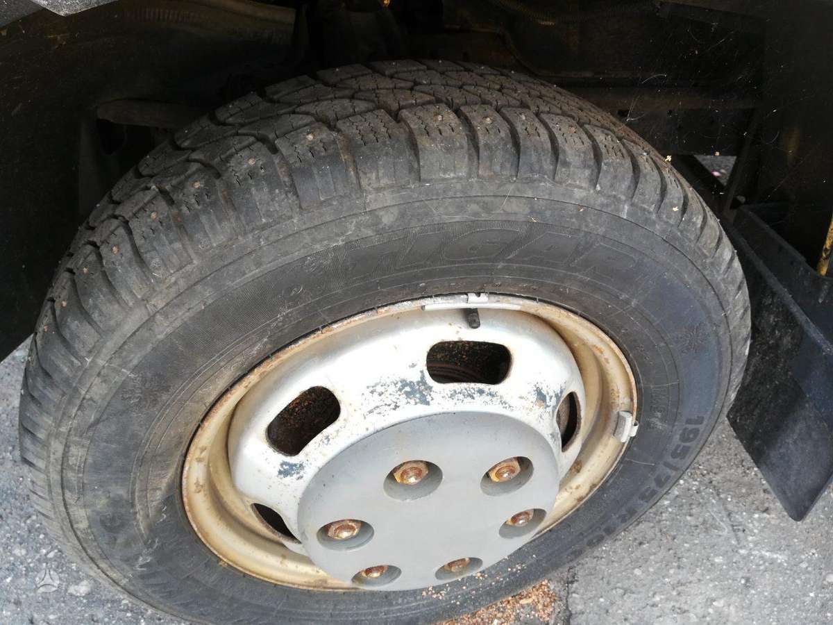 Iveco DAILY, krovininiai mikroautobusai
