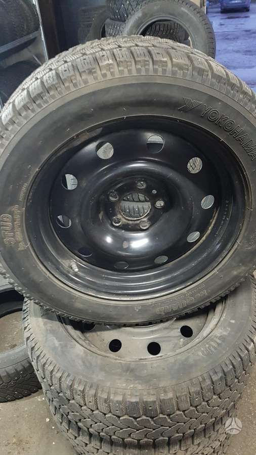 Yokohama, žieminės 235/55 R17