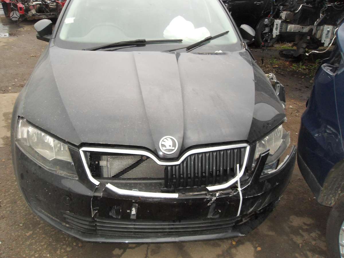 Skoda Octavia dalimis