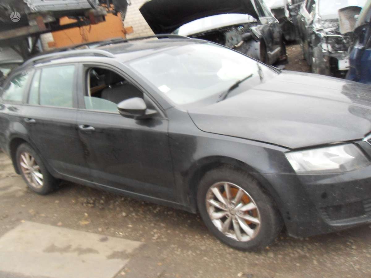 Skoda Octavia dalimis