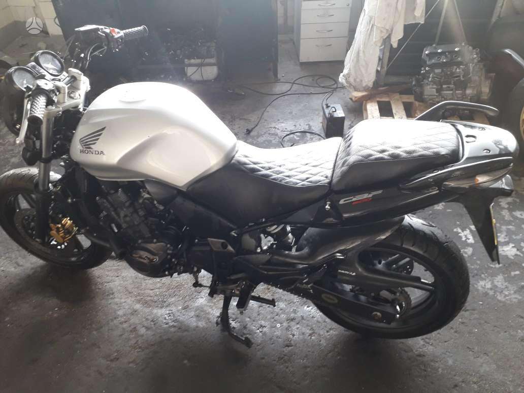 Honda CBF, street / classic