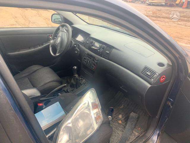 Toyota Corolla по частям