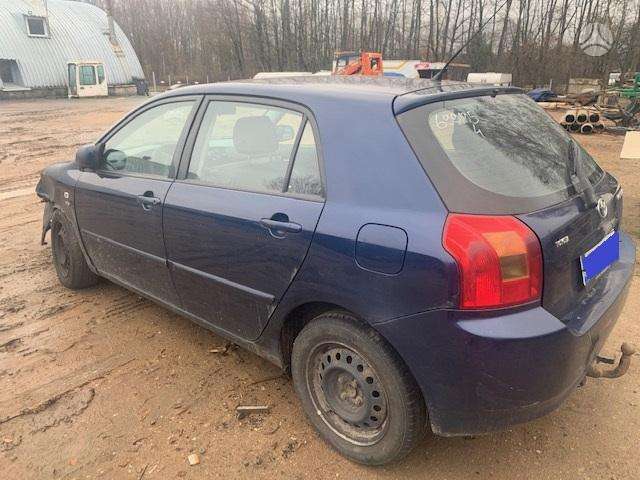 Toyota Corolla по частям