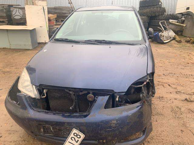 Toyota Corolla по частям