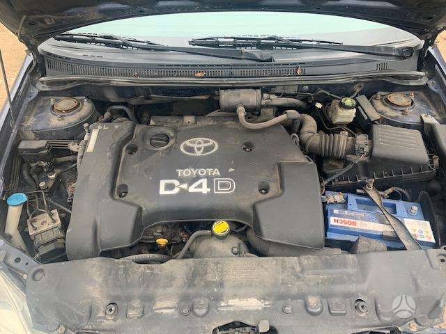 Toyota Corolla dalimis