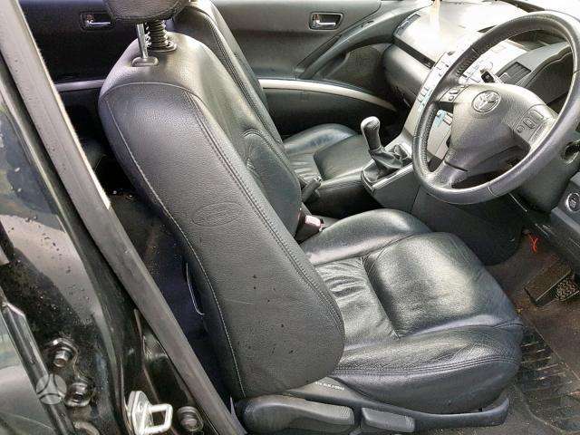 Toyota Corolla Verso по частям