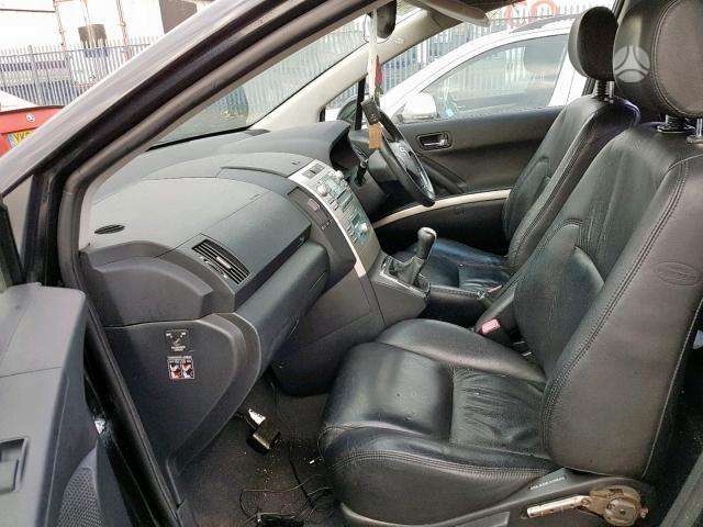 Toyota Corolla Verso dalimis