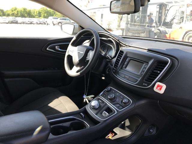 Chrysler 200