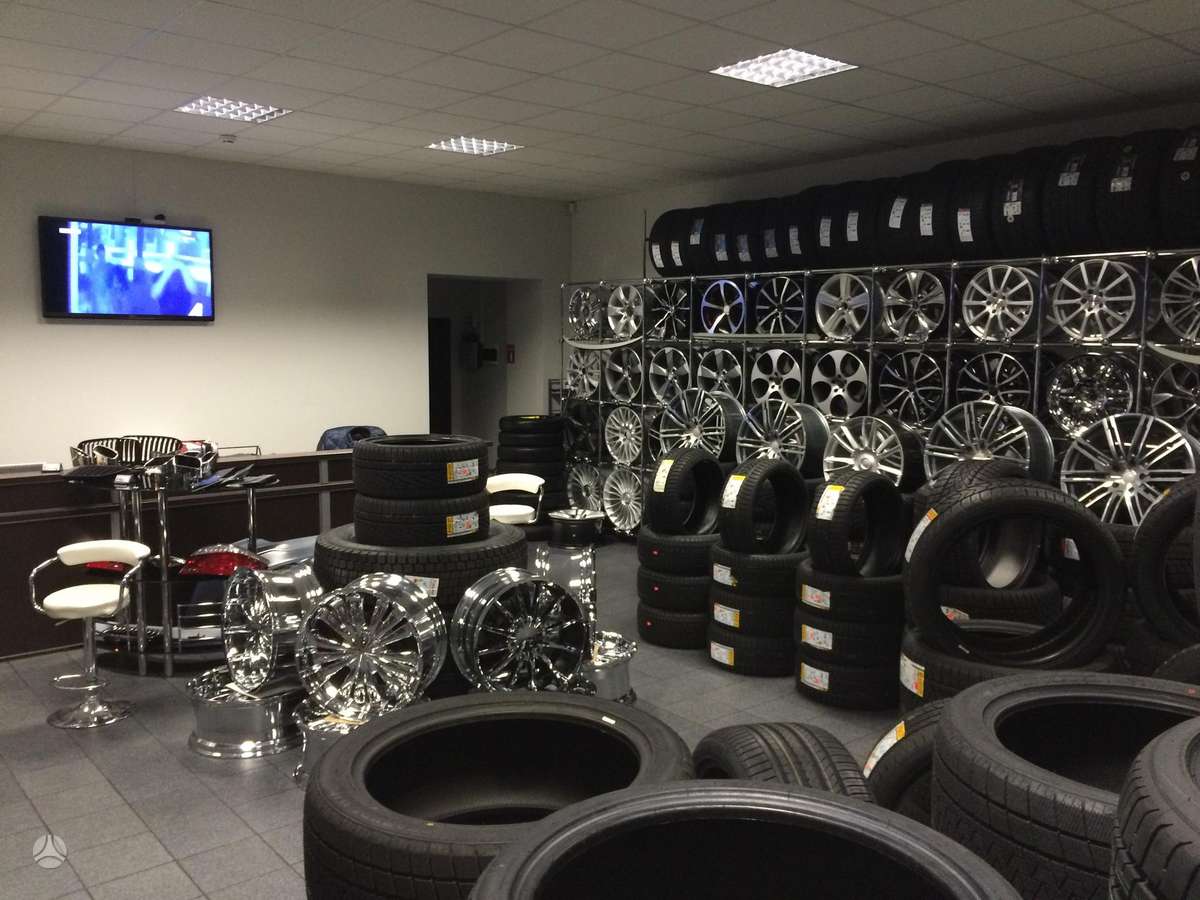 Tracmax, winter 275/45 R21