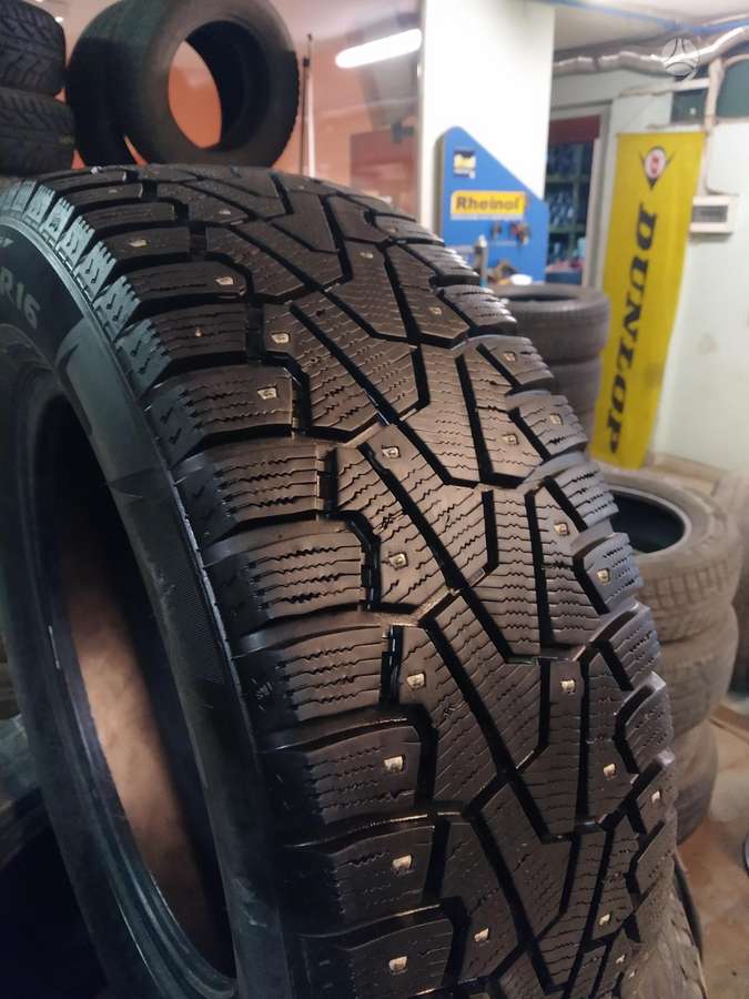 Pirelli Ice Zero, winter 255/60 R18