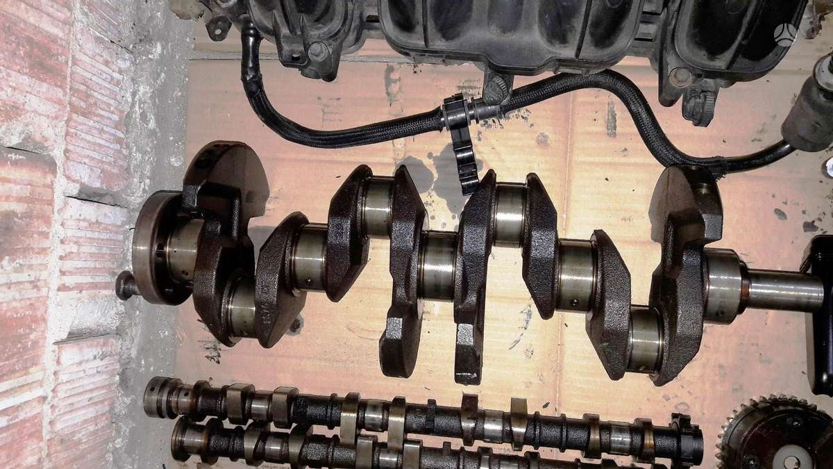 Mazda 6, LF-DE, variklio detalės
