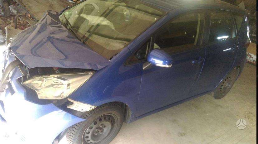 Toyota Verso-S kėbulo dalys