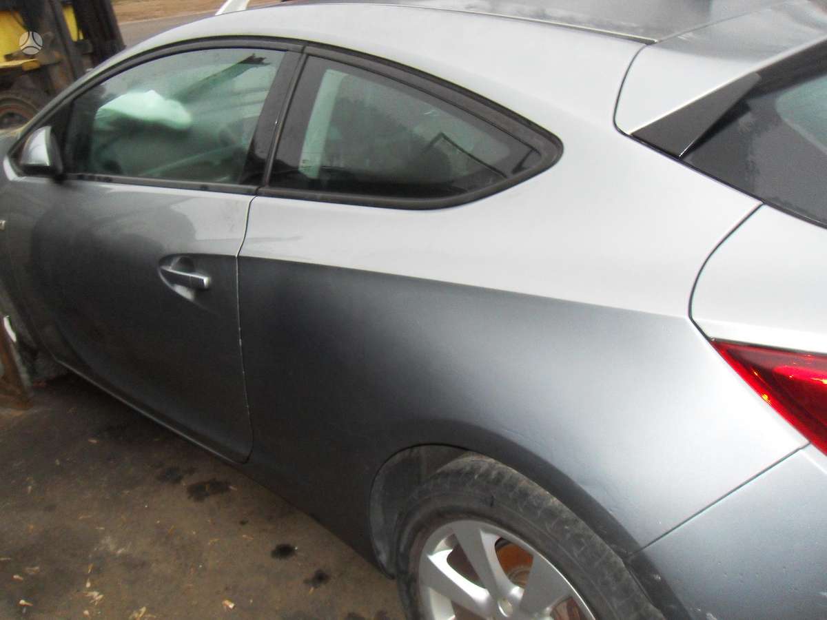 Opel Astra rezerves daļās