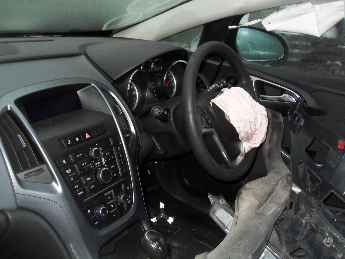 Opel Astra по частям