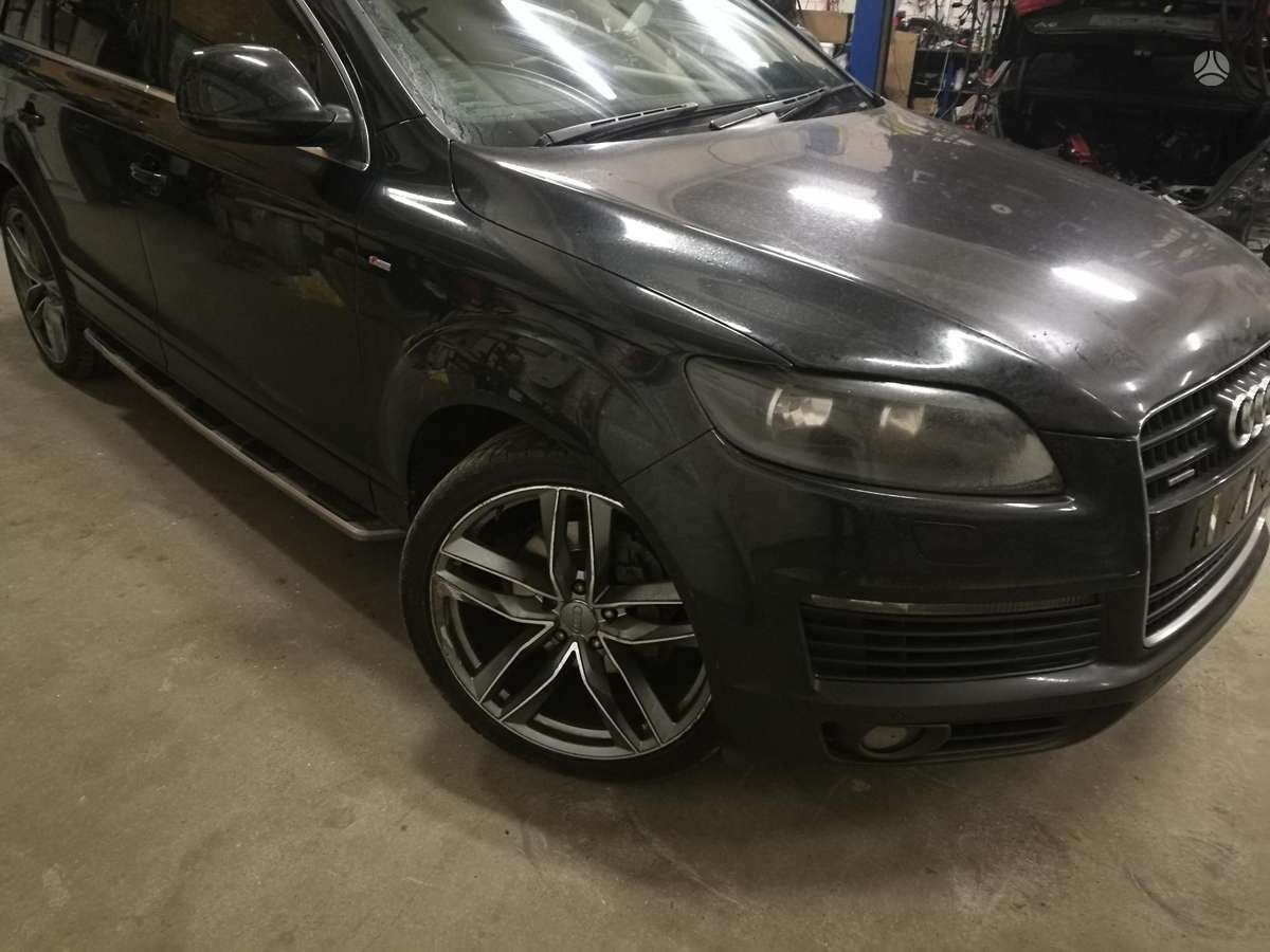 Audi Q7 по частям