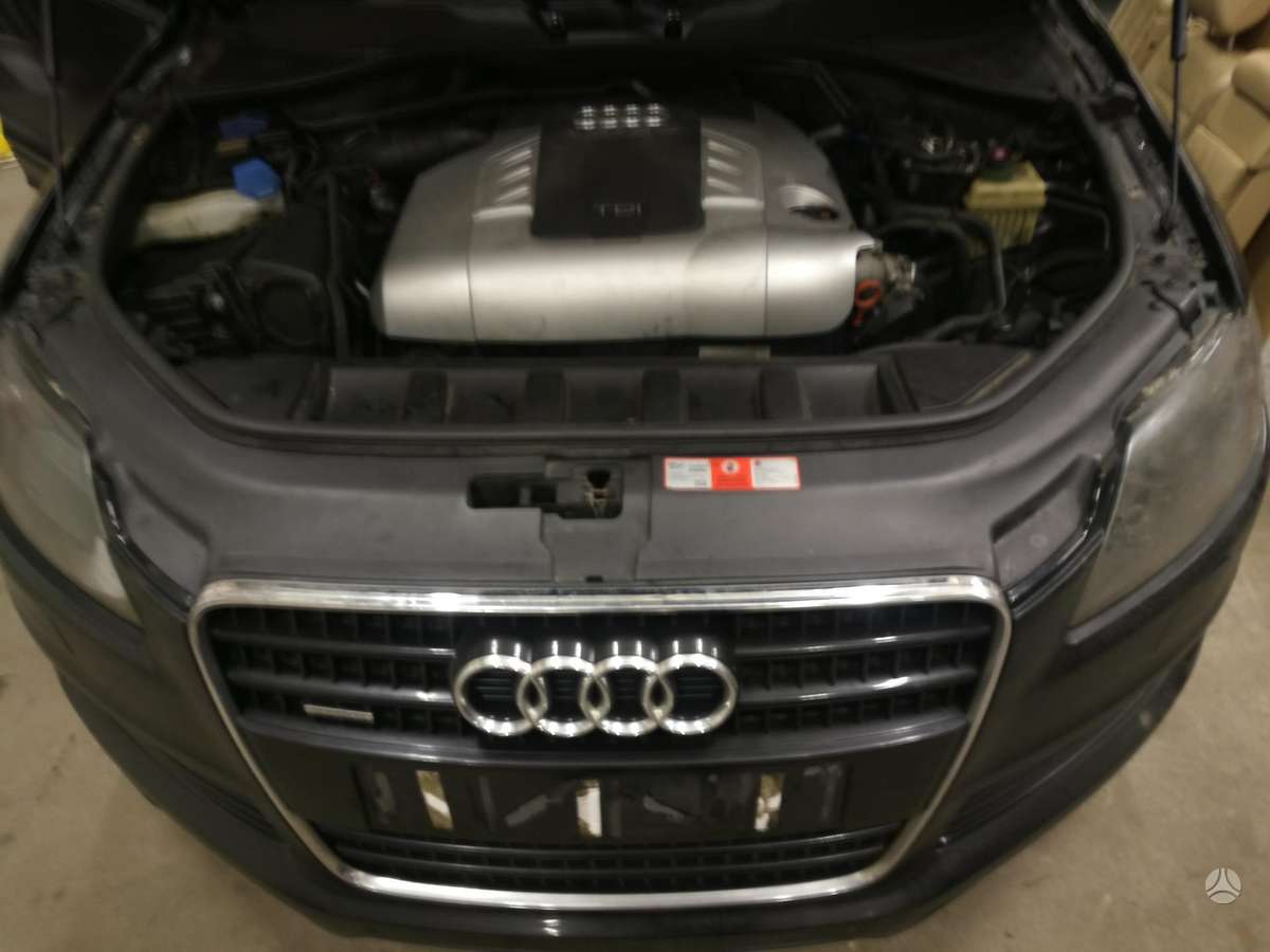 Audi Q7 rezerves daļās