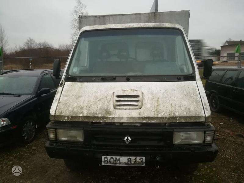 Renault Master по частям. Automobilis ardomas dalimis запасные части автомобил
