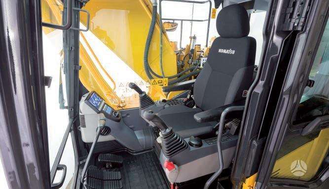 Komatsu PC210LC-11, ekskavatori
