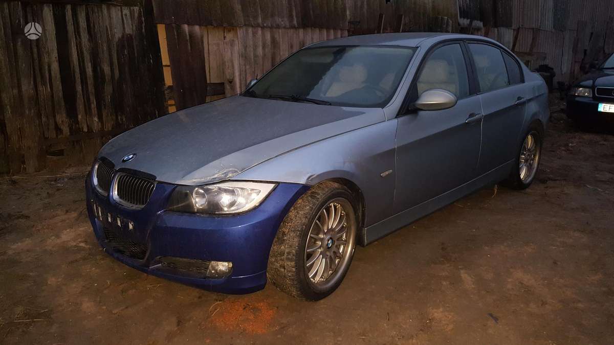 BMW 320