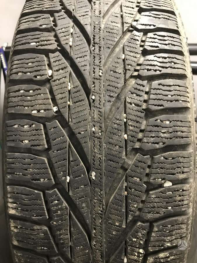 Nokian, зимние 225/65 R17