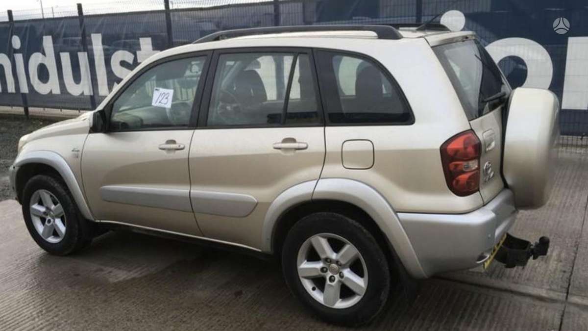 Toyota RAV4 Dalimis