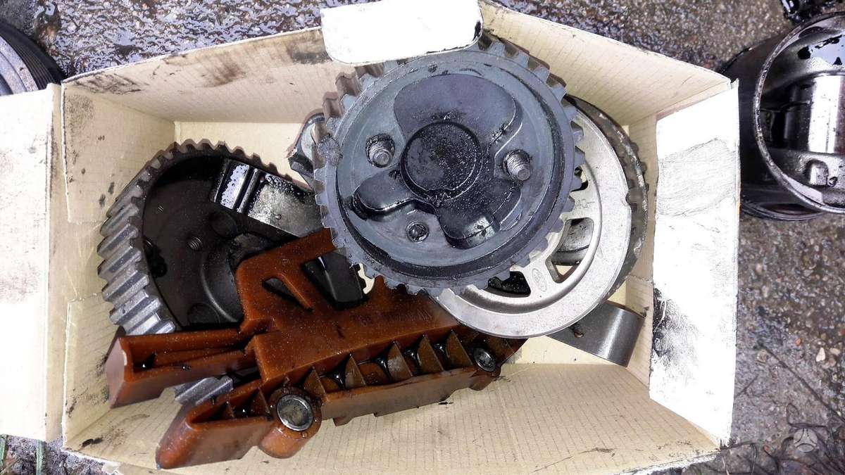Ford Focus, KKDA, engine parts