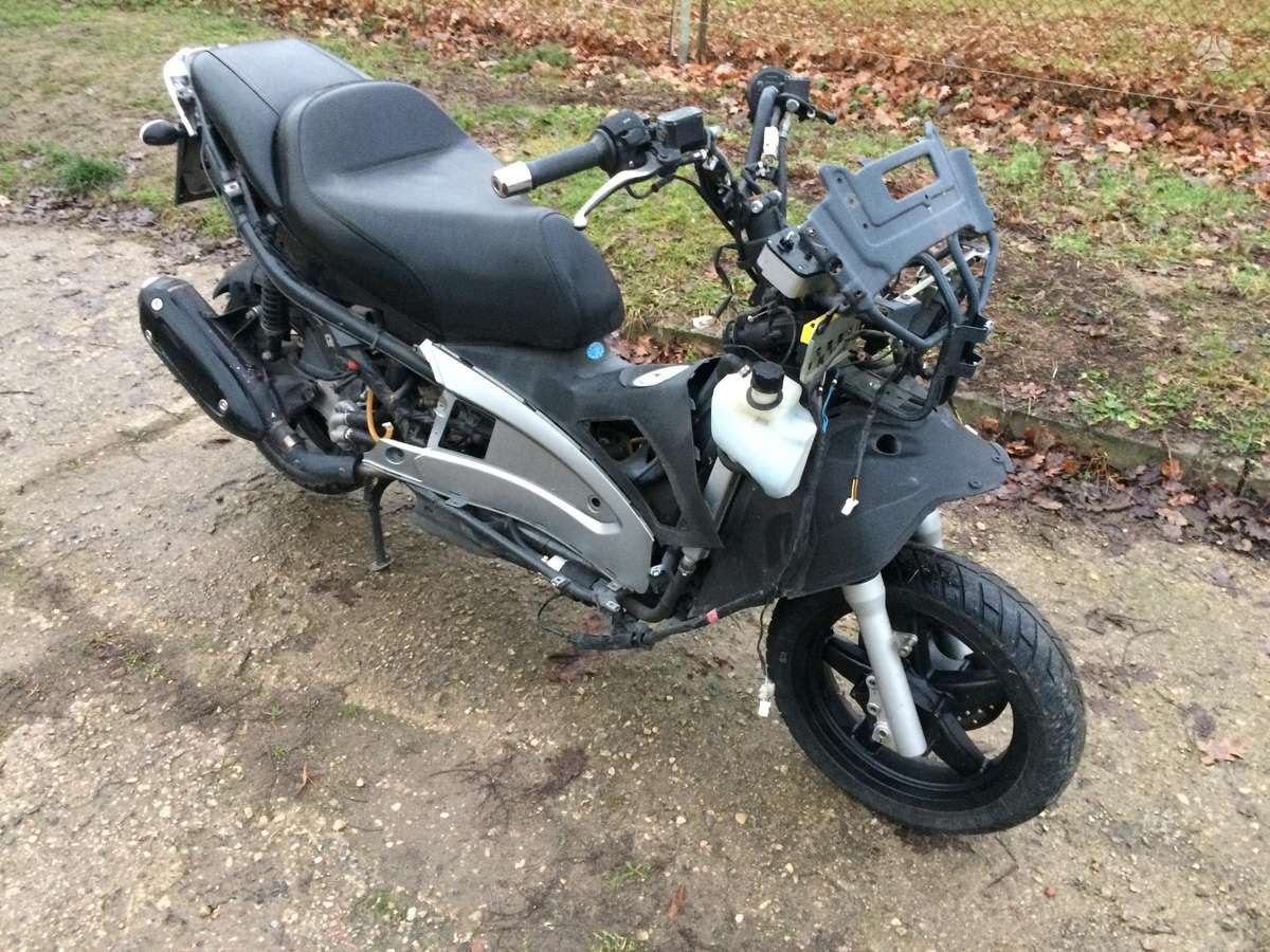 Gilera Nexus, motoroleriai / mopedai