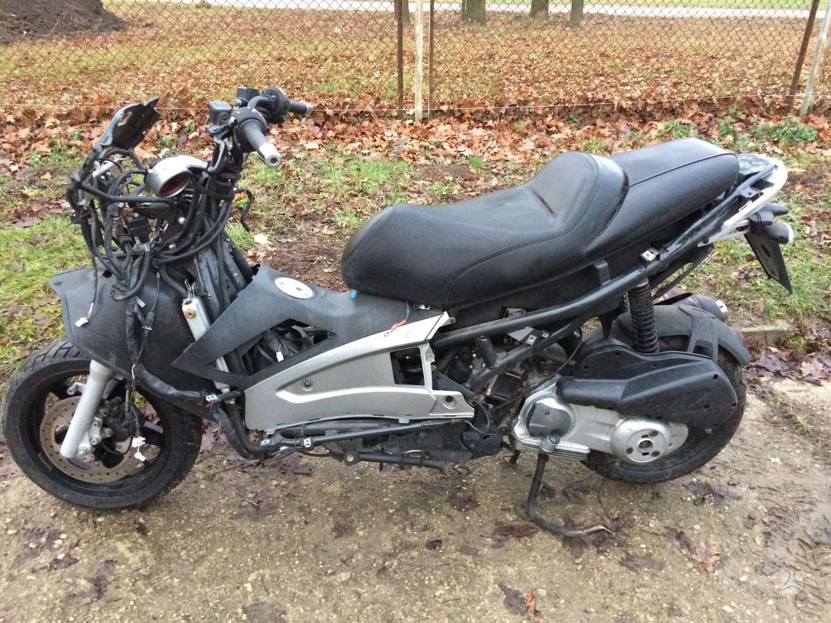 Gilera Nexus, motoroleriai / mopedai