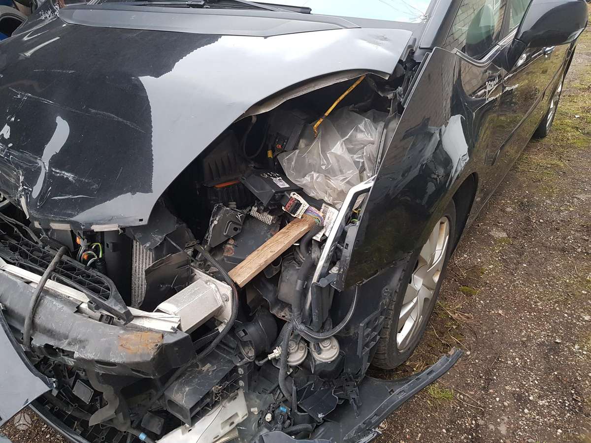 Citroen Grand C4 Picasso for parts