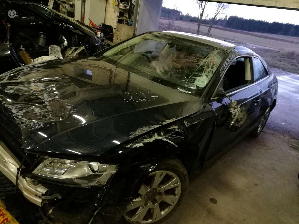 Audi A5 Variklis cdnc dėžė lkv