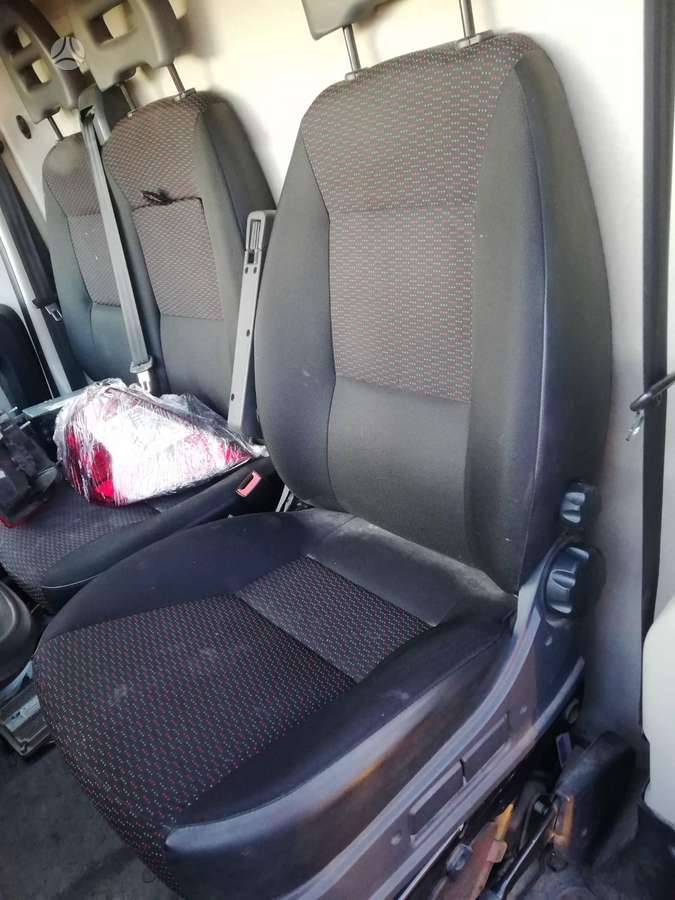Citroen Jumper, preču