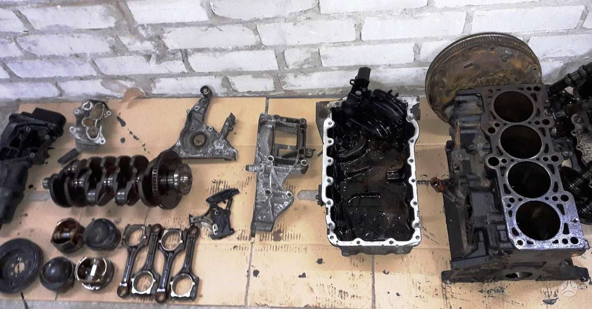 Volkswagen Golf, AXX, детали двигателя