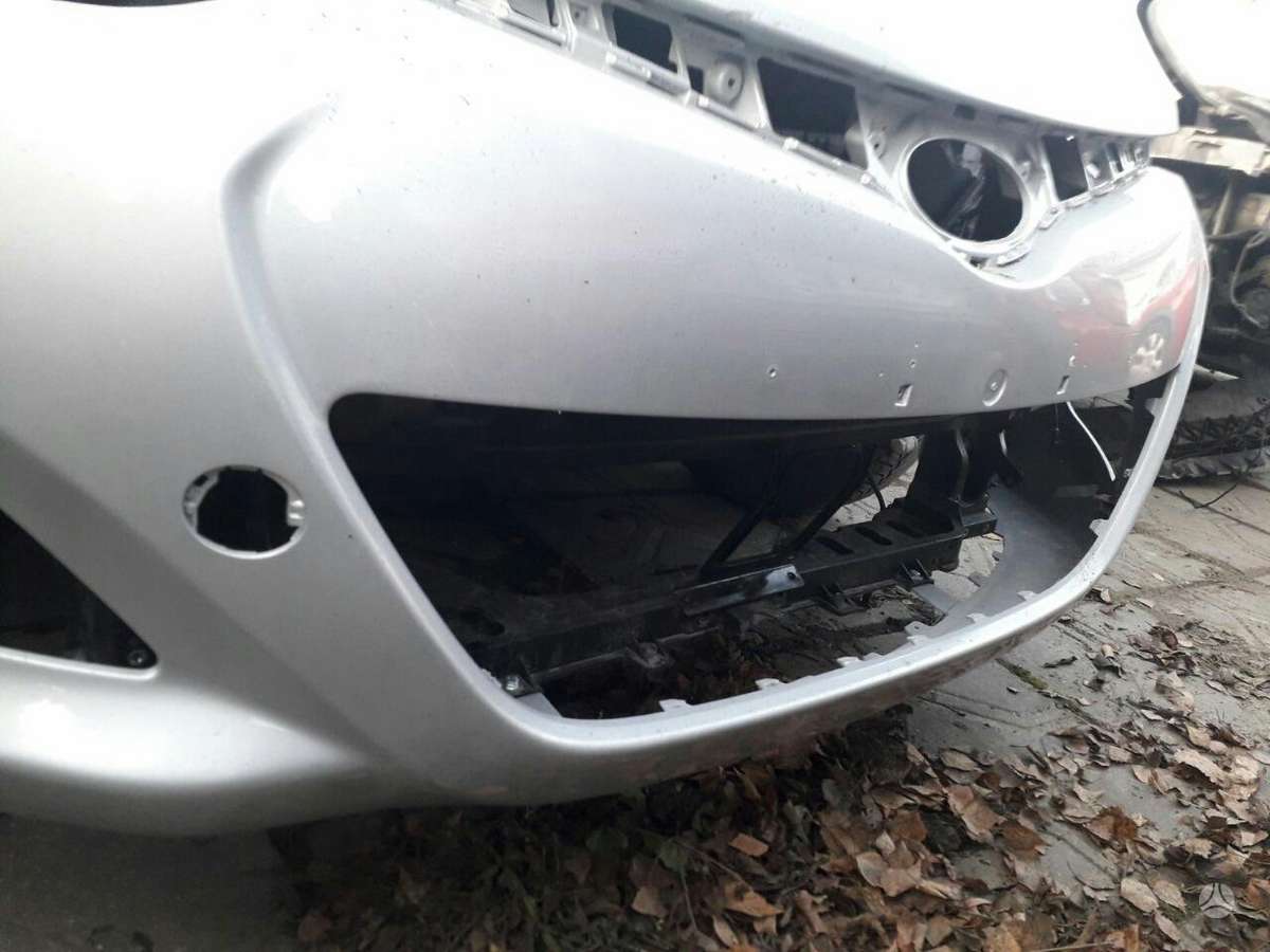 Hyundai i20 Visos dalys yra