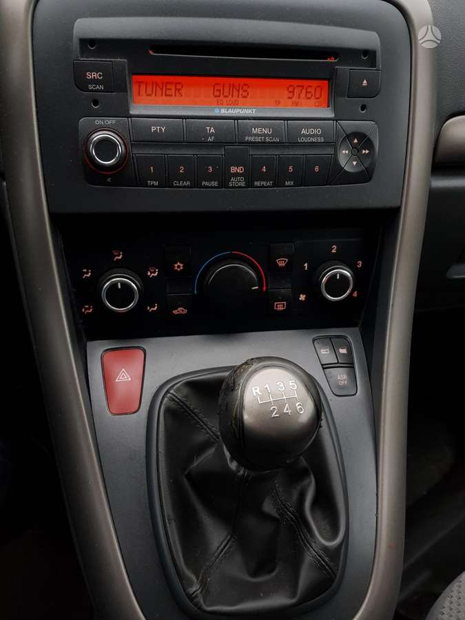 Fiat Croma dalimis