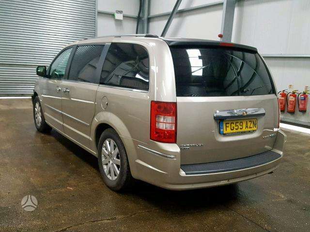 Chrysler Town & Country dalimis