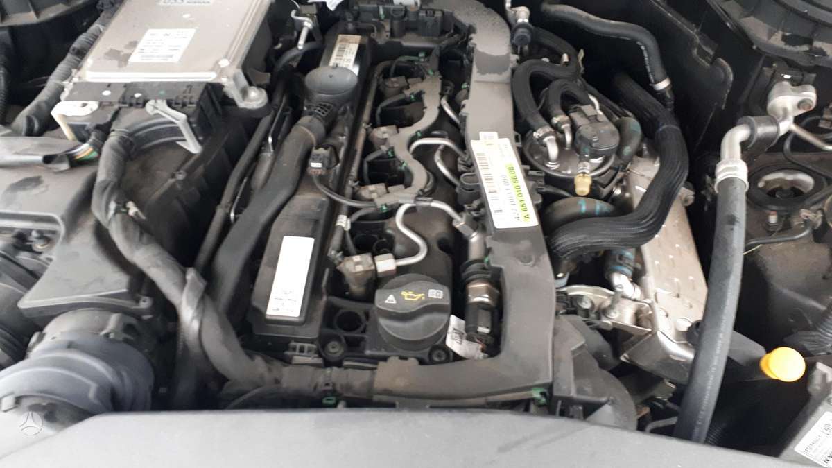 Mercedes-Benz C klasė двигатель