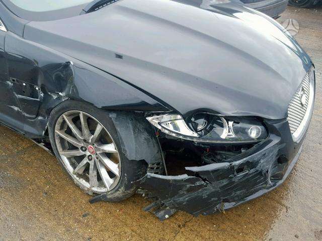 Jaguar XF dalimis