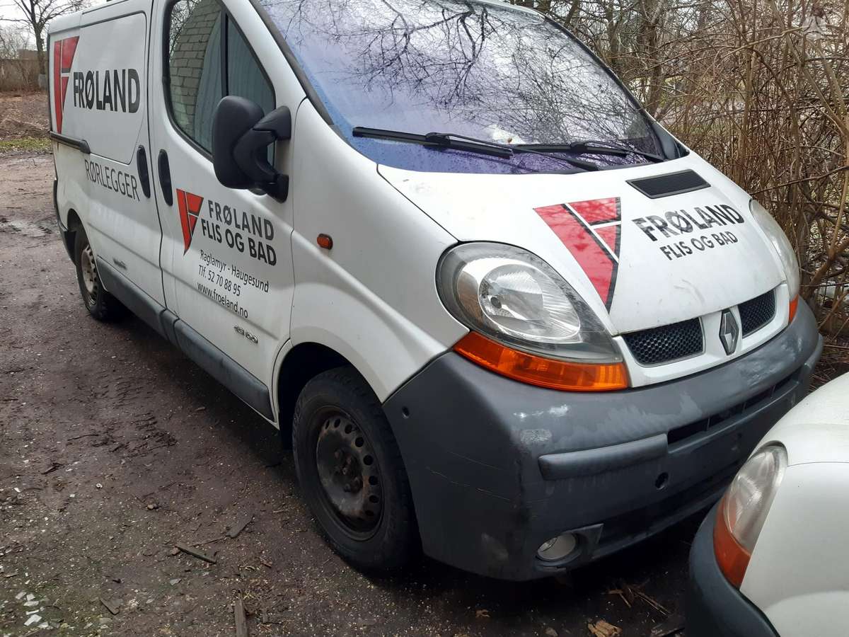 Renault Trafic dalimis. Dalis siunciame i kitus miestus