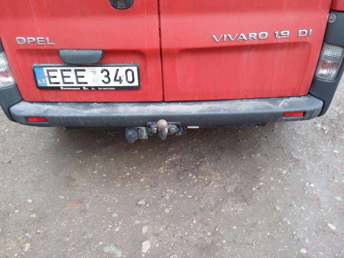 Opel Vivaro, cargo vans