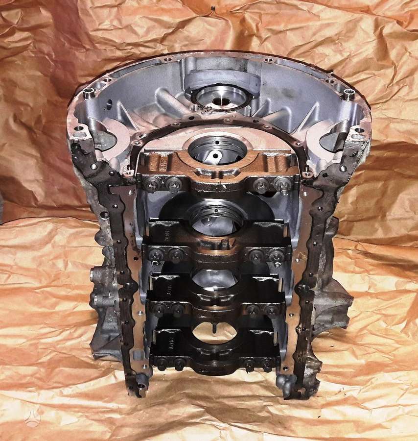 Mercedes-Benz G350, OM642, engine parts