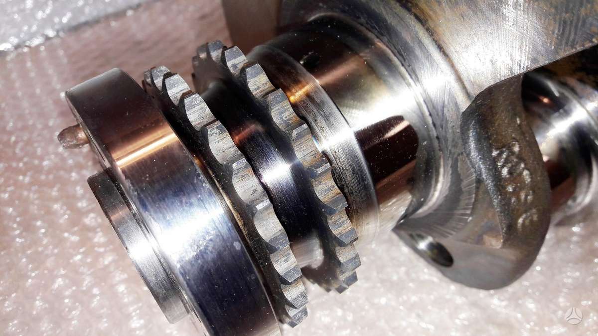 Audi RS 6, CEU CWU, variklio detalės