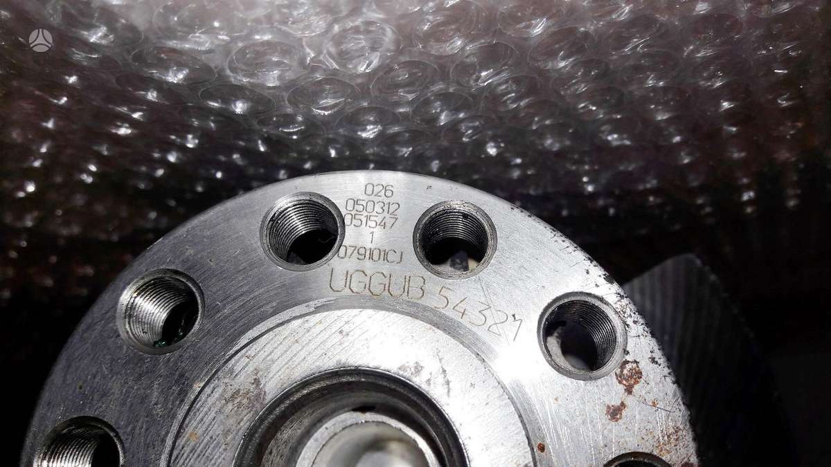 Audi RS 7, CEU CWU, детали двигателя