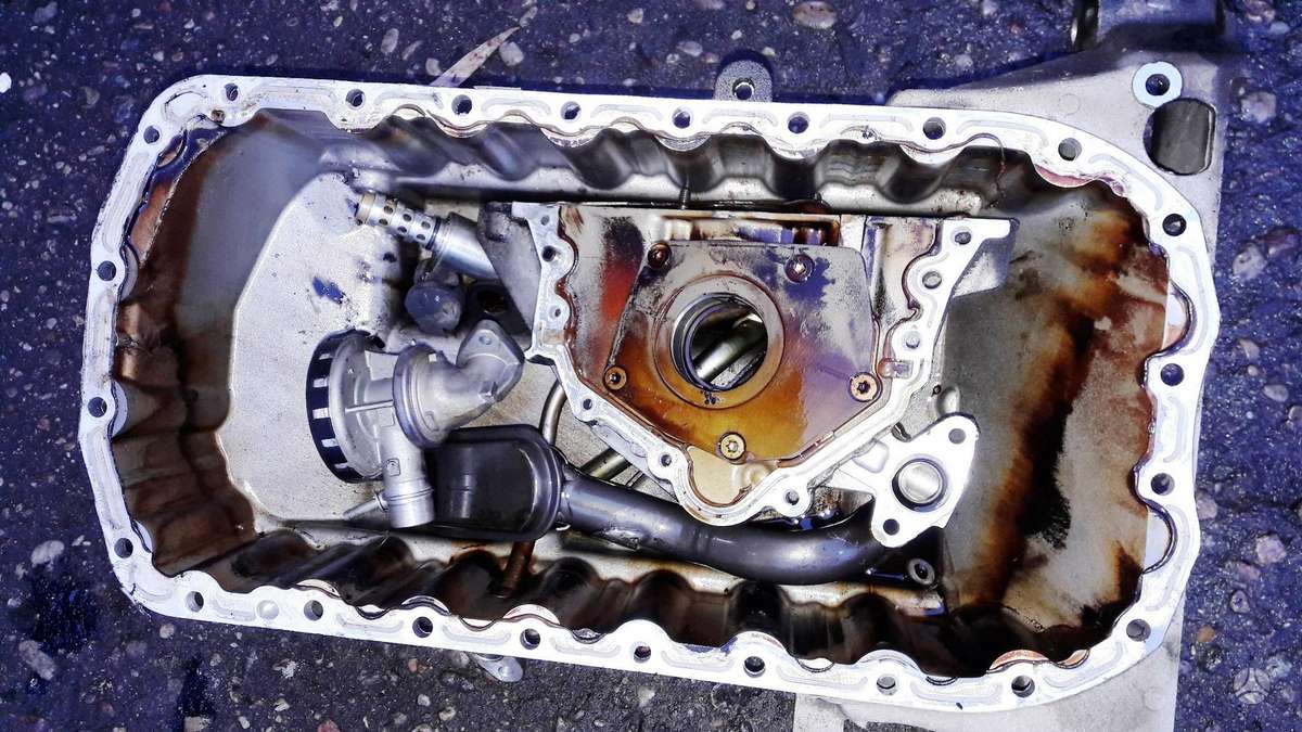 Citroen C4, EW10J4S, variklio detalės
