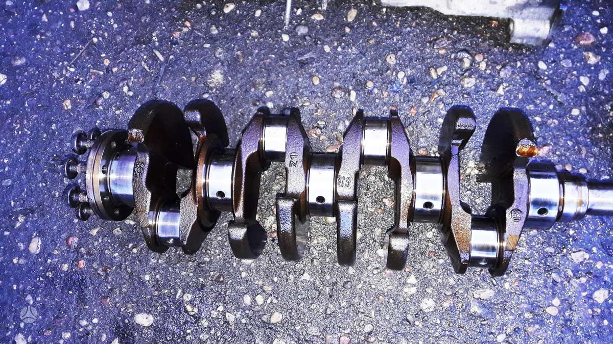 Citroen C4, EW10J4S, variklio detalės